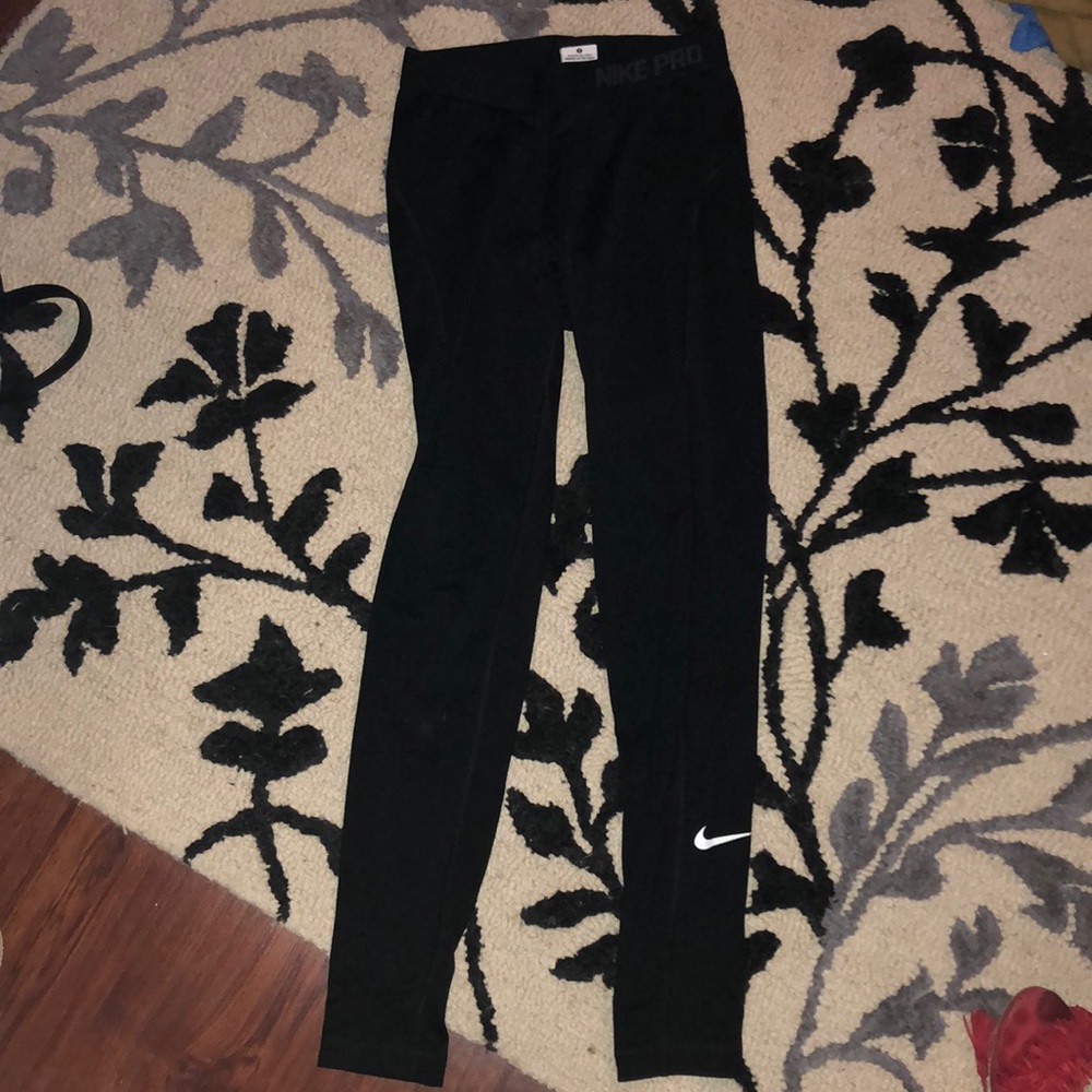 Black size small nike pro leggings- lightly used